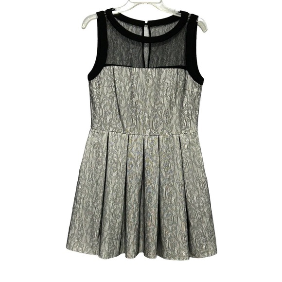 Zara Dresses & Skirts - Zara Women’s White Black Floral Lace Sheer Top Upper Neck Zip Up Dress Size L